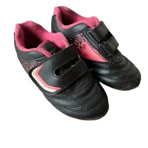 🌼 5/$25 Athletic Works Kids Soccer Cleats Black Pink Size 9 | Girls Shoes Sports